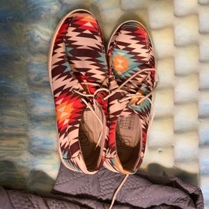 Everglades Aztec casual shoes.